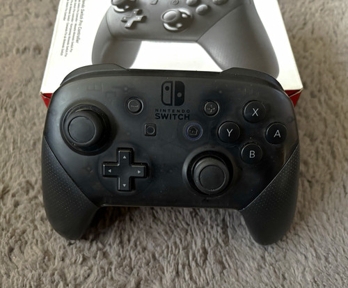 Nintendo switch pro controller - switch,